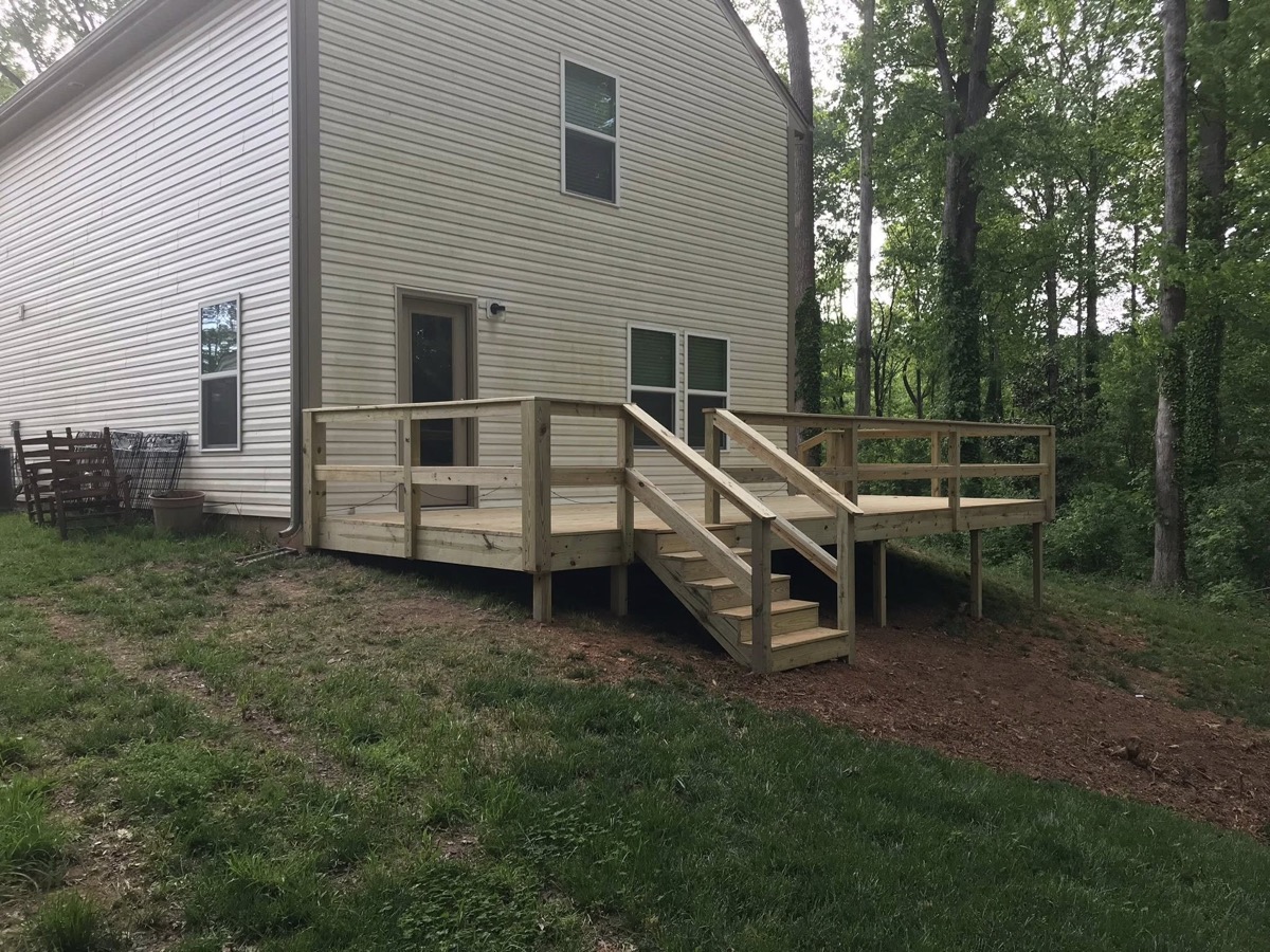 Custom deck with stairs and railings